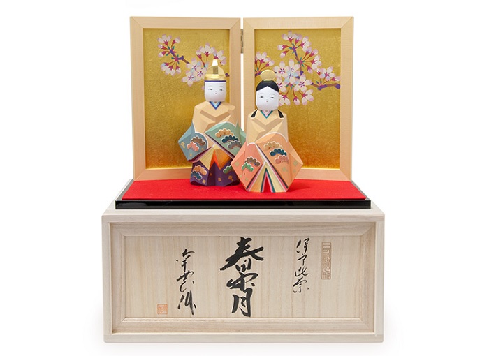 春宵 雛人形伊予一刀彫木彫り 親王飾り おひなさま 南雲 桃の節句 初節句 名入れ木札