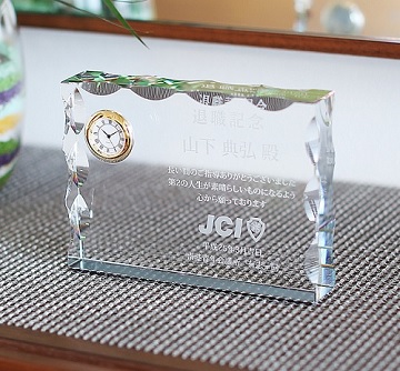 時計　2Dクリスタルレーザー彫刻　名入れ記念品