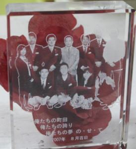 �X�^���h�t�^�C�v 2D�N���X�^�����[�U�[���������� �W���ʐ^ �I���W�i�� �L�O�i �Ȃ̎��H�[