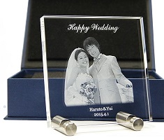 ２Ｄクリスタルレーザー彫刻名入れのページへ 綿の実工房