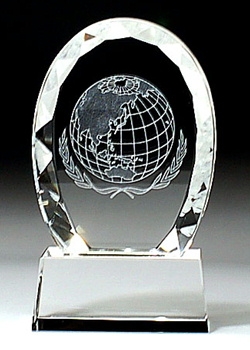 811スポーツ 地球 クリスタルスポーツトロフィー 名入れ記念品 綿の実工房