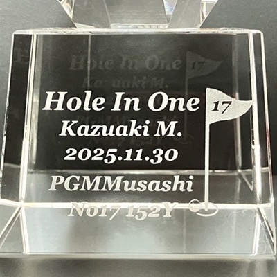 SB-1 ゴルフ クリスタルボールトロフィー スポーツトロフィー 名入れ記念品 オリジナル 木製の飾り台付 綿の実工房