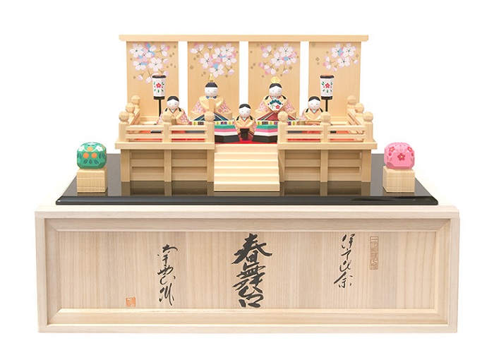 春舞台 雛人形伊予一刀彫木彫り 雛飾り おひなさま 南雲 桃の節句 初節句 名入れ木札